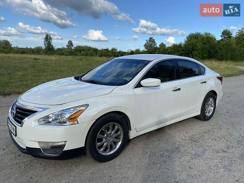 Седан Nissan Altima 2012 в Бердичеве
