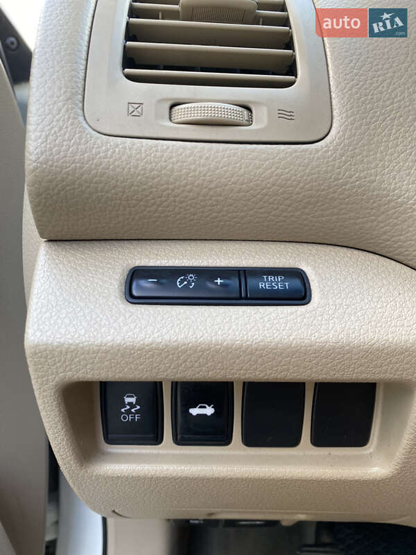 Седан Nissan Altima 2012 в Бердичеве