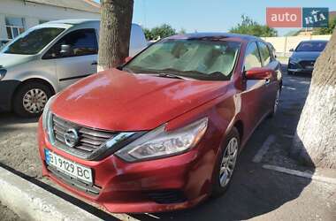 Седан Nissan Altima 2016 в Кременчуці