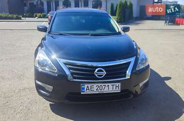 Седан Nissan Altima 2012 в Софиевской Борщаговке
