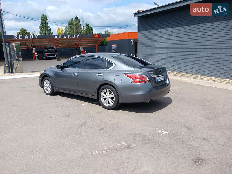 Седан Nissan Altima 2015 в Харькове
