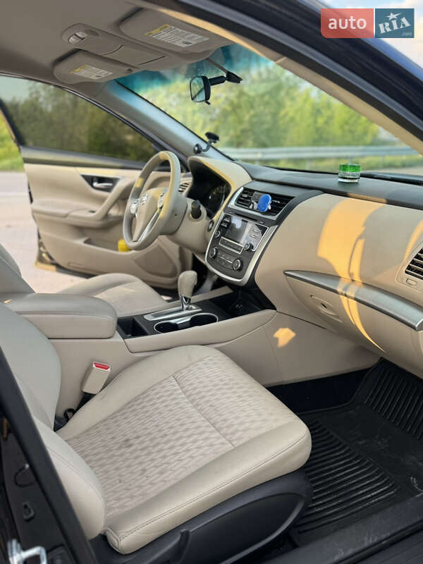 Седан Nissan Altima 2016 в Звягеле фото 18 Седан Nissan Altima 2016 в Звягеле