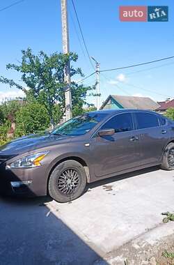 Седан Nissan Altima 2013 в Черкассах