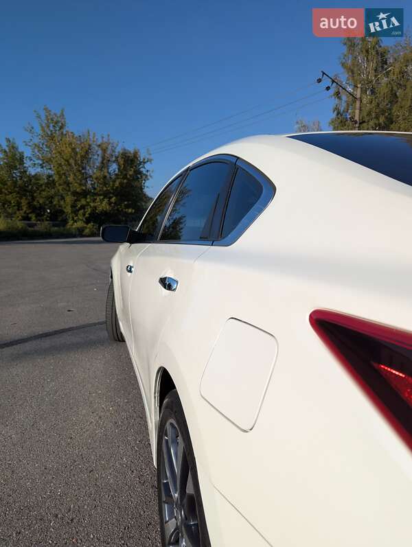 Седан Nissan Altima 2017 в Харкові