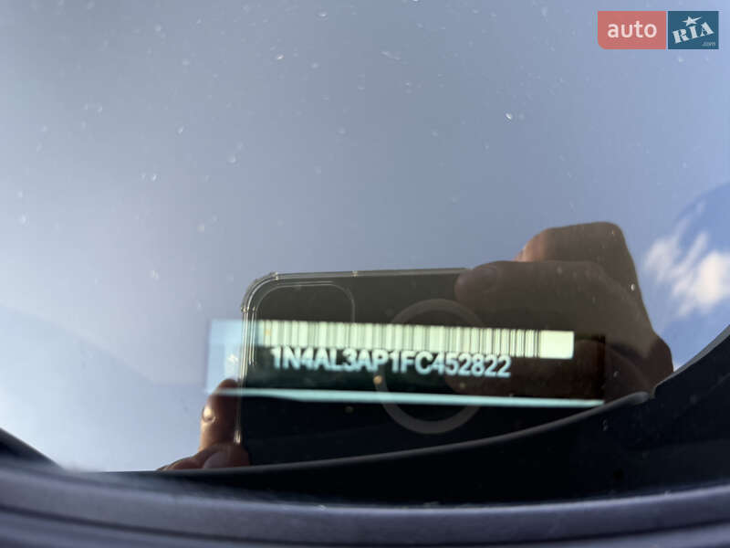 Седан Nissan Altima 2015 в Киеве