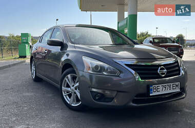 Седан Nissan Altima 2014 в Одесі
