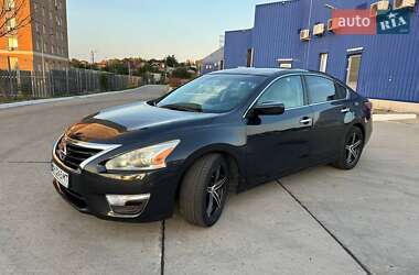 Седан Nissan Altima 2015 в Одессе