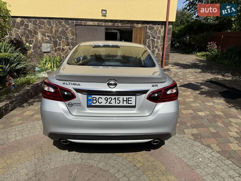 Седан Nissan Altima 2017 в Львове фото 5 Седан Nissan Altima 2017 в Львове