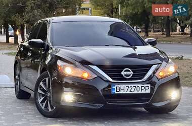 Седан Nissan Altima 2016 в Одессе