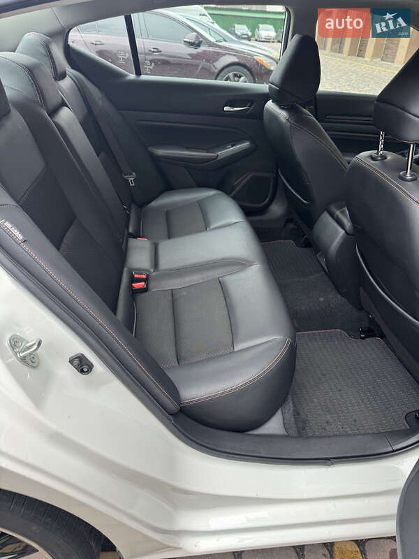 Седан Nissan Altima 2021 в Вінниці