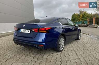 Седан Nissan Altima 2020 в Києві