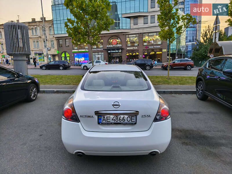 Седан Nissan Altima 2011 в Киеве фото 7 Седан Nissan Altima 2011 в Киеве