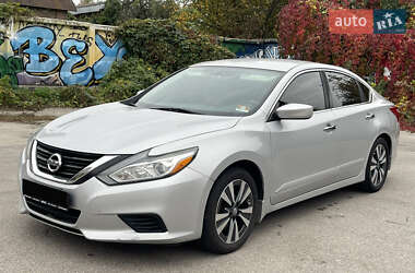 Седан Nissan Altima 2016 в Харькове