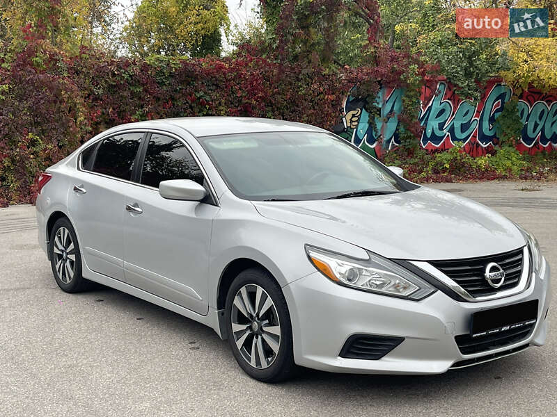 Седан Nissan Altima 2016 в Харькове фото 8 Седан Nissan Altima 2016 в Харькове