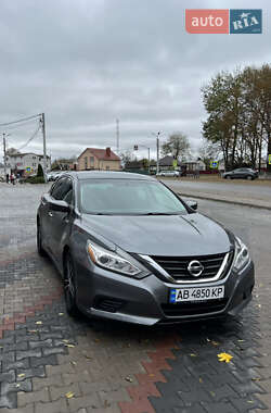 Седан Nissan Altima 2017 в 