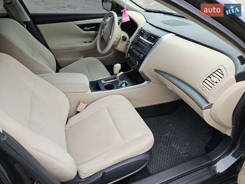 Седан Nissan Altima 2014 в Житомире фото 20 Седан Nissan Altima 2014 в Житомире