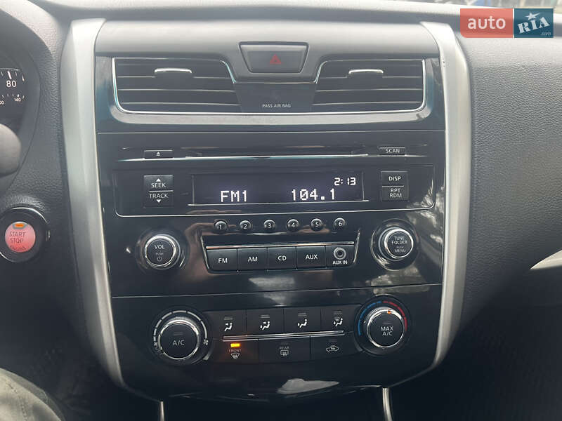 Седан Nissan Altima 2012 в Николаеве