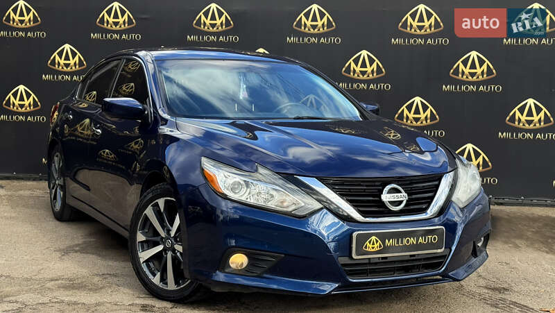 Седан Nissan Altima 2017 в Києві