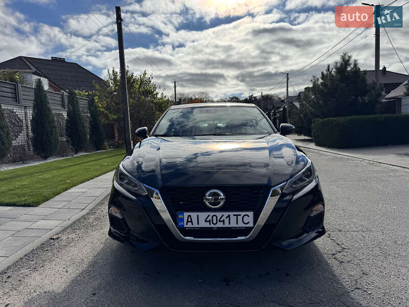 Седан Nissan Altima 2022 в Белой Церкви