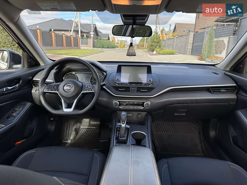 Седан Nissan Altima 2022 в Белой Церкви