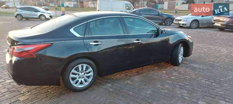 Седан Nissan Altima 2017 в Харькове