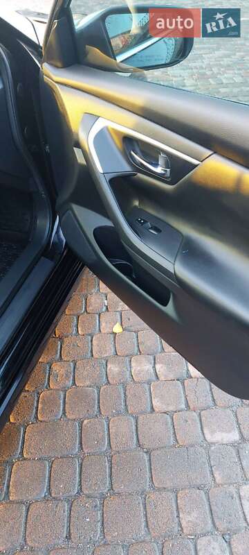 Седан Nissan Altima 2017 в Харькове