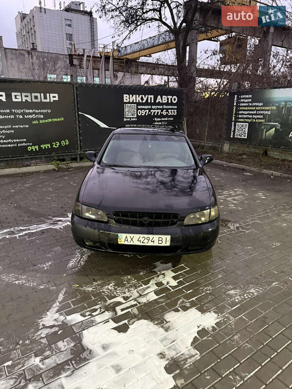 Седан Nissan Altima 1998 в Харькове