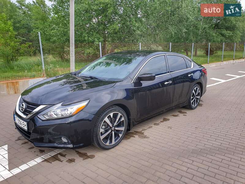 Седан Nissan Altima 2018 в Сумах фото 13 Седан Nissan Altima 2018 в Сумах