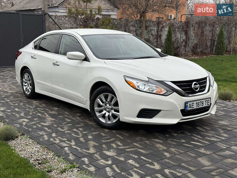 Седан Nissan Altima 2018 в Днепре фото 23 Седан Nissan Altima 2018 в Днепре