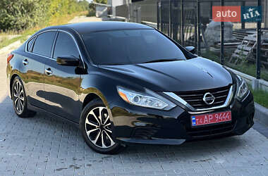 Седан Nissan Altima 2016 в Івано-Франківську