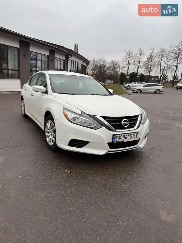 Nissan Altima 2017
