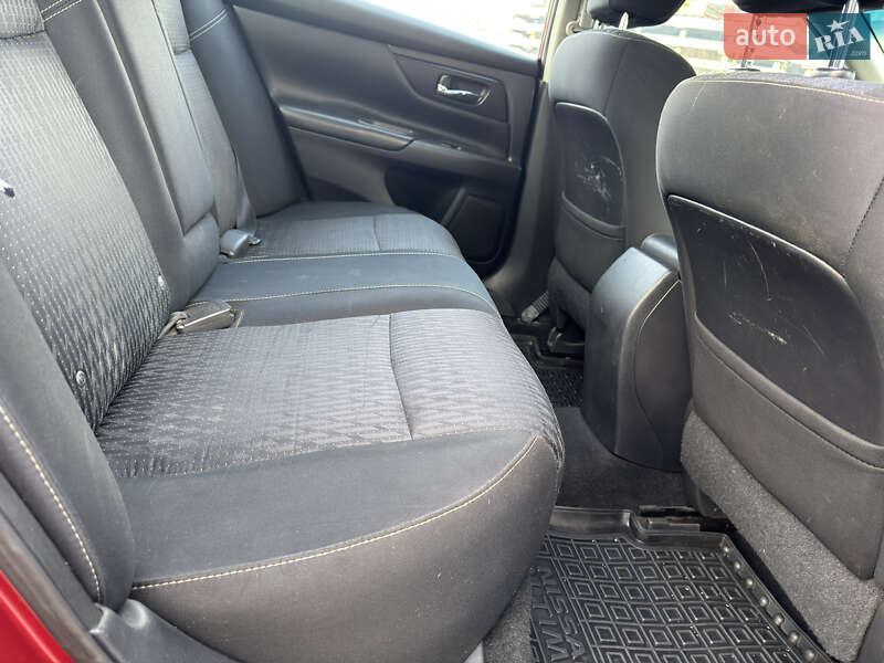 Седан Nissan Altima 2015 в Киеве