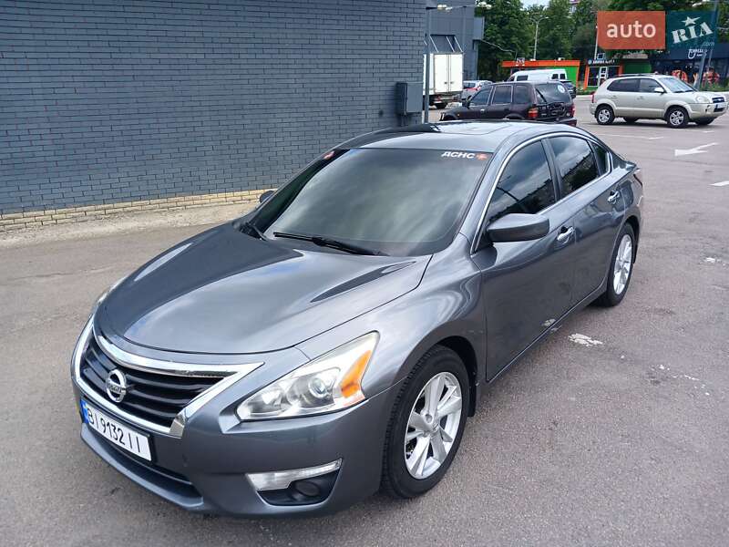 Седан Nissan Altima 2015 в Харкові