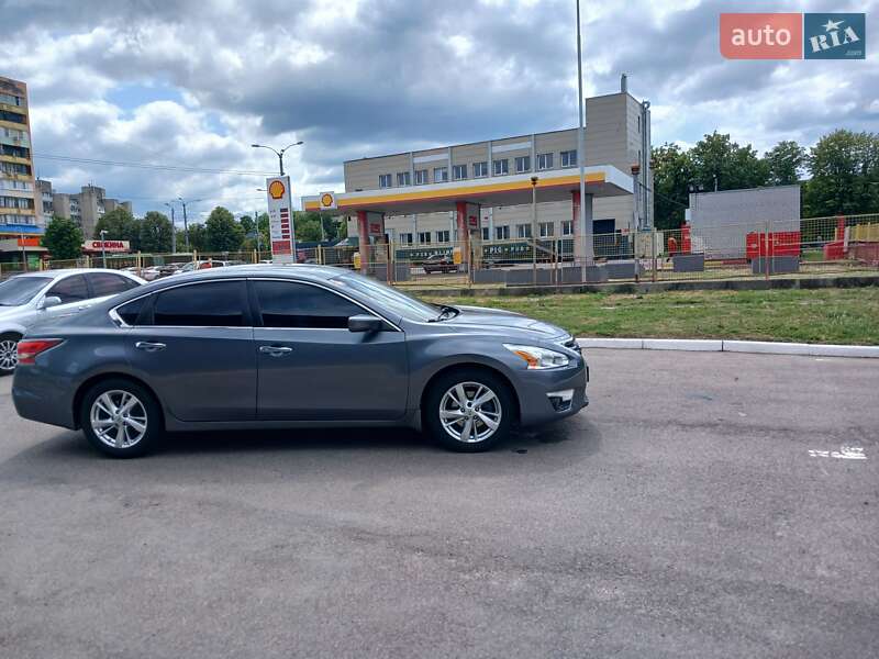 Седан Nissan Altima 2015 в Харкові