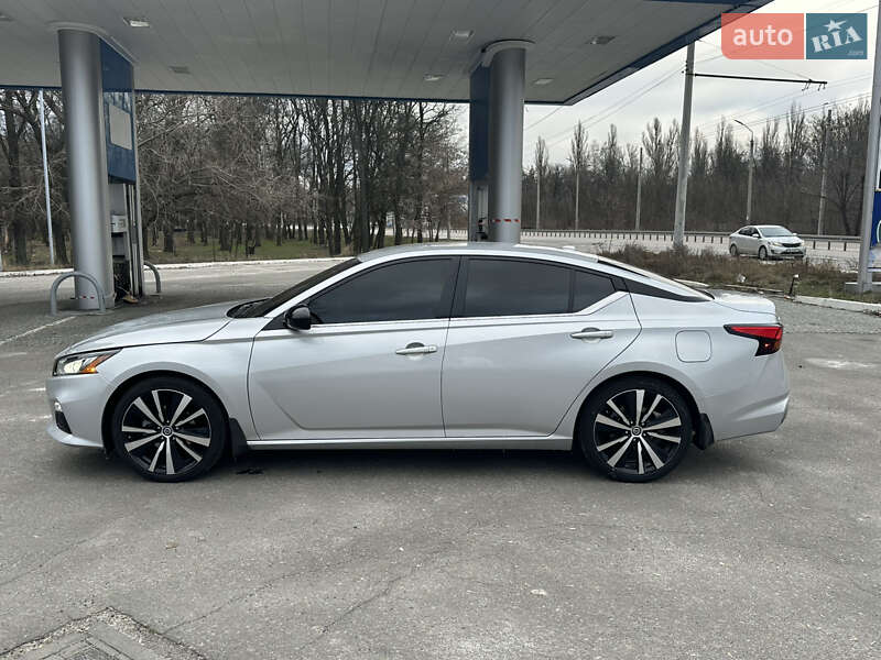 Седан Nissan Altima 2021 в Днепре