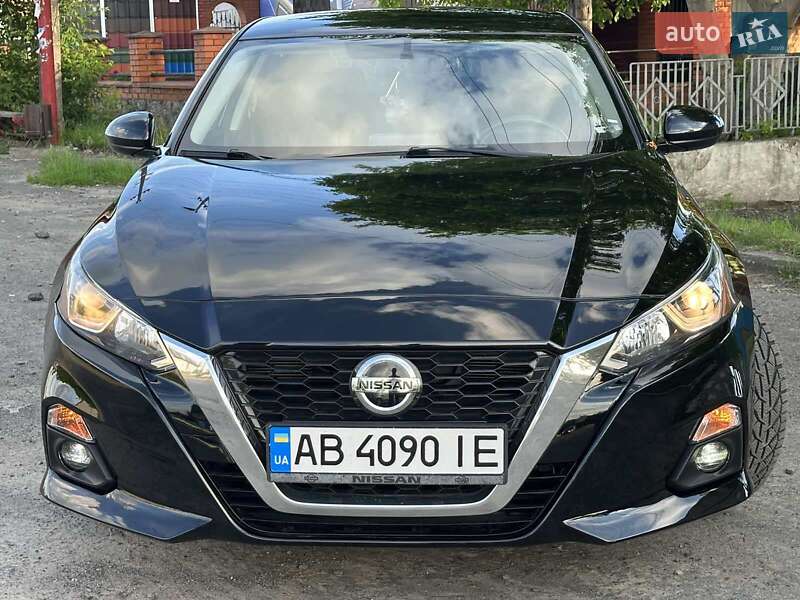 Седан Nissan Altima 2020 в Тульчине