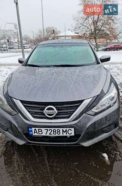 Седан Nissan Altima 2016 в Виннице