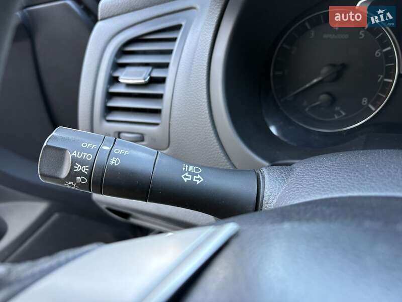 Седан Nissan Altima 2015 в Миколаєві