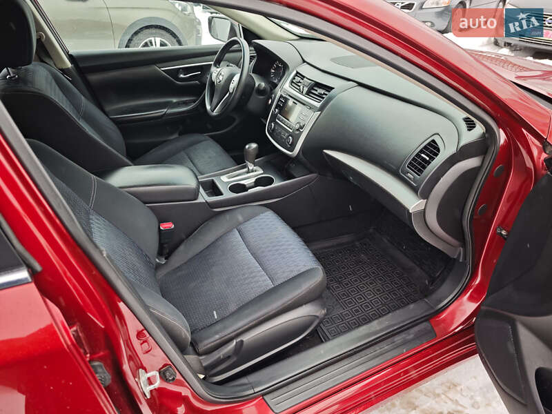 Седан Nissan Altima 2015 в Киеве фото 23 Седан Nissan Altima 2015 в Киеве