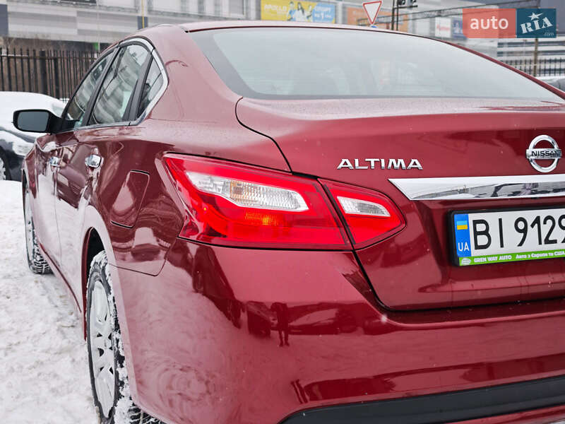 Седан Nissan Altima 2015 в Киеве фото 28 Седан Nissan Altima 2015 в Киеве