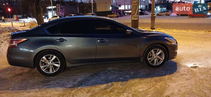 Седан Nissan Altima 2015 в Харькове