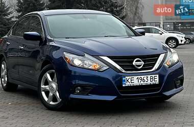 Седан Nissan Altima 2016 в Дніпрі