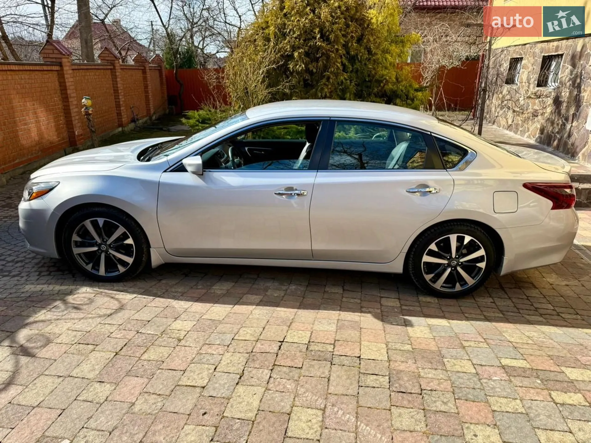 2017 Nissan Altima - мініатюра 6