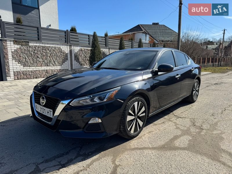 Седан Nissan Altima 2022 в Белой Церкви