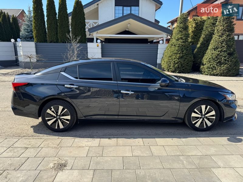 Седан Nissan Altima 2022 в Белой Церкви