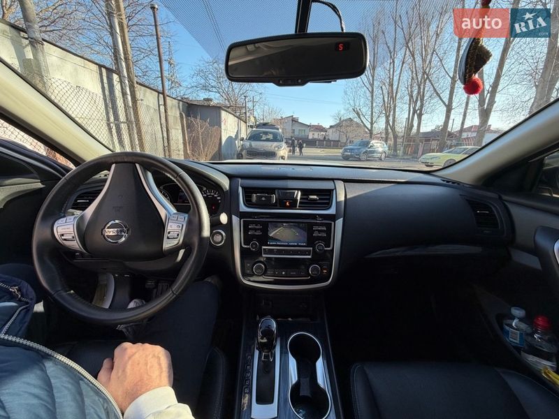 Седан Nissan Altima 2017 в Одессе
