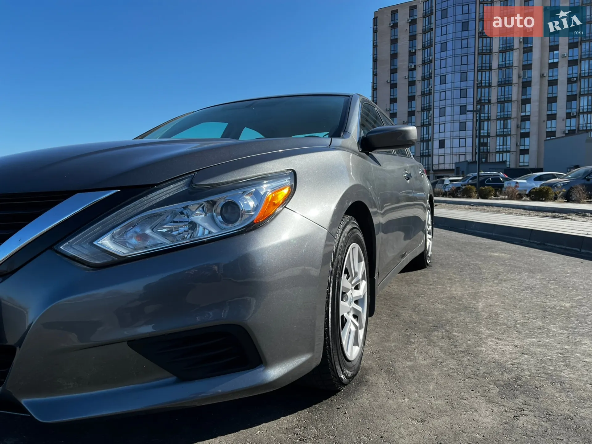 2017 Nissan Altima - мініатюра 2