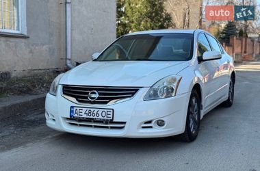 Седан Nissan Altima 2011 в Києві