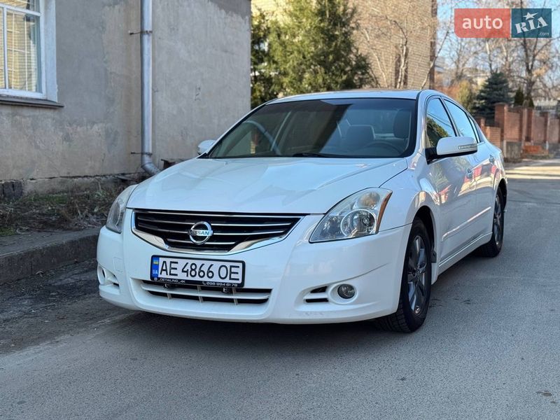 Nissan Altima 2011 Nissan Altima 2011