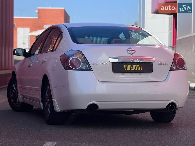Седан Nissan Altima 2011 в Києві фото 18 Седан Nissan Altima 2011 в Києві